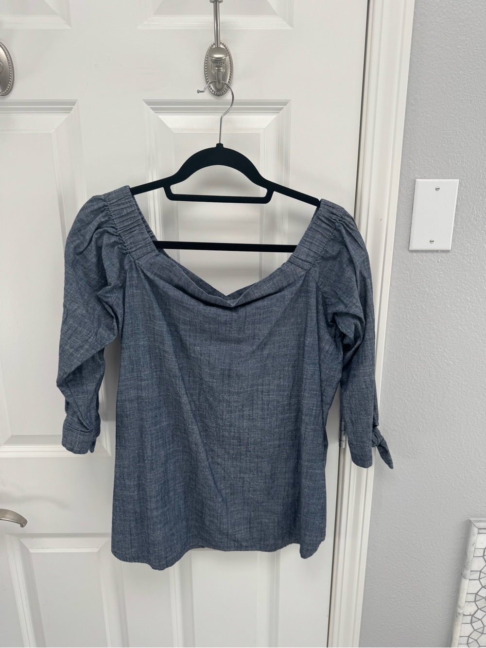 Banana Republic Off-Shoulder Chambray Top in Heathered Blue
